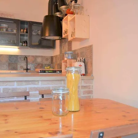 S.croce Apt. Close To Prato Della Valle アパート